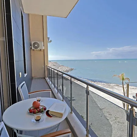 公寓 The Salt House - 2br, First Row, Beachfront *