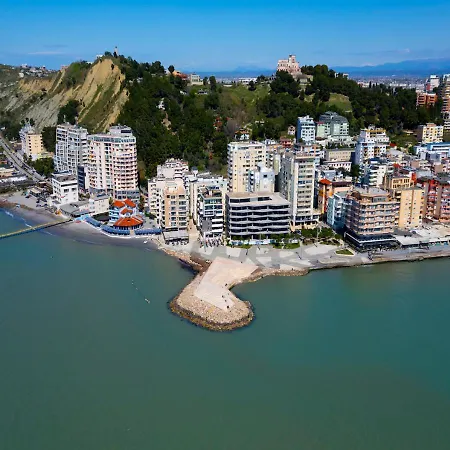 The Salt House - 2br, First Row, Beachfront * Durrës