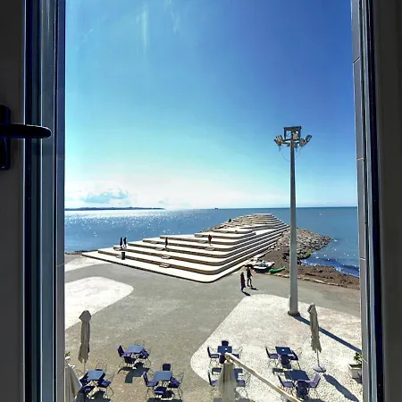 公寓 The Salt House - 2br, First Row, Beachfront