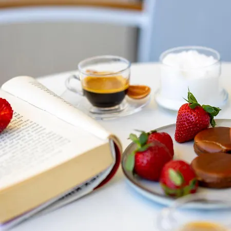 The Salt House - 2br, First Row, Beachfront Appartement *