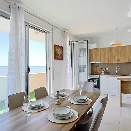 The Salt House - 2br, First Row, Beachfront 公寓 *