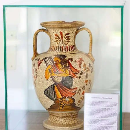 The Salt House - 2br, First Row, Beachfront * Durrës