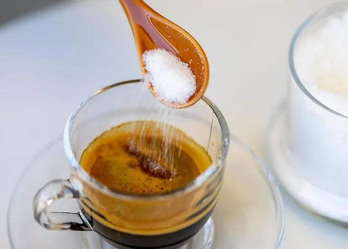 The Salt House - 2br, First Row, Beachfront Apartament *