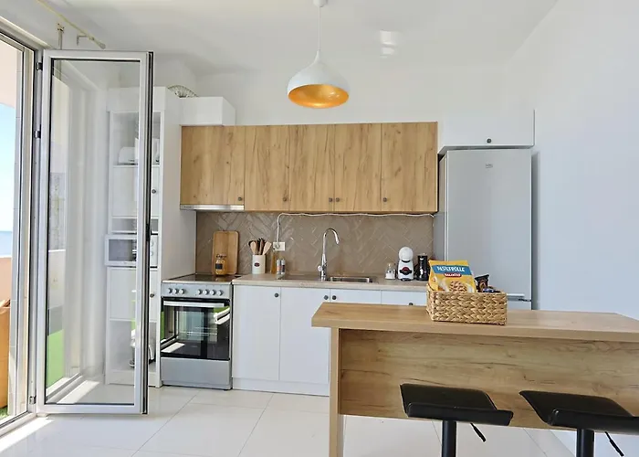 The Salt House - 2br, First Row, Beachfront *