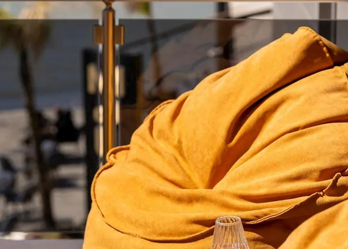 Apartament The Salt House - 2br, First Row, Beachfront