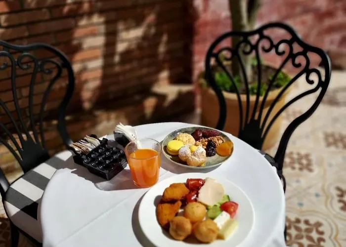 The Salt House - 2br, First Row, Beachfront Apartament