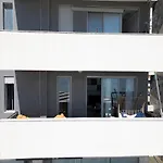Lägenhet The Salt House - 2br, First Row, Beachfront Durrës