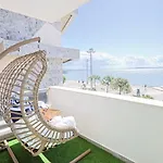 The Salt House - 2br, First Row, Beachfront Lägenhet