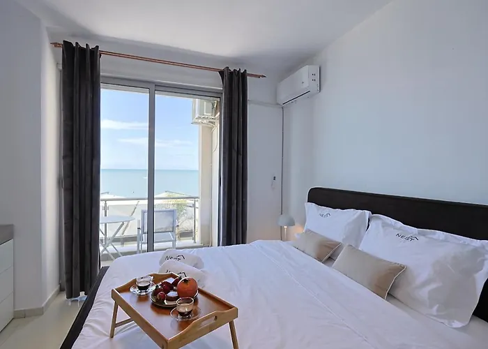 Apartment The Salt House - 2br, First Row, Beachfront *